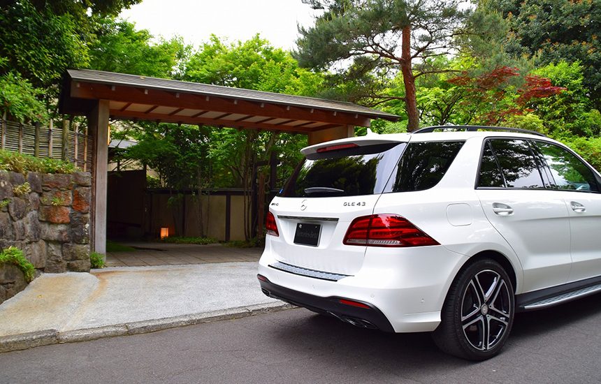 Mercedes Amg Gle 43 4matic 愛犬旅の適正度に中村が迫る ペットと泊まれる宿 犬と旅行 トラベルウィズドッグ